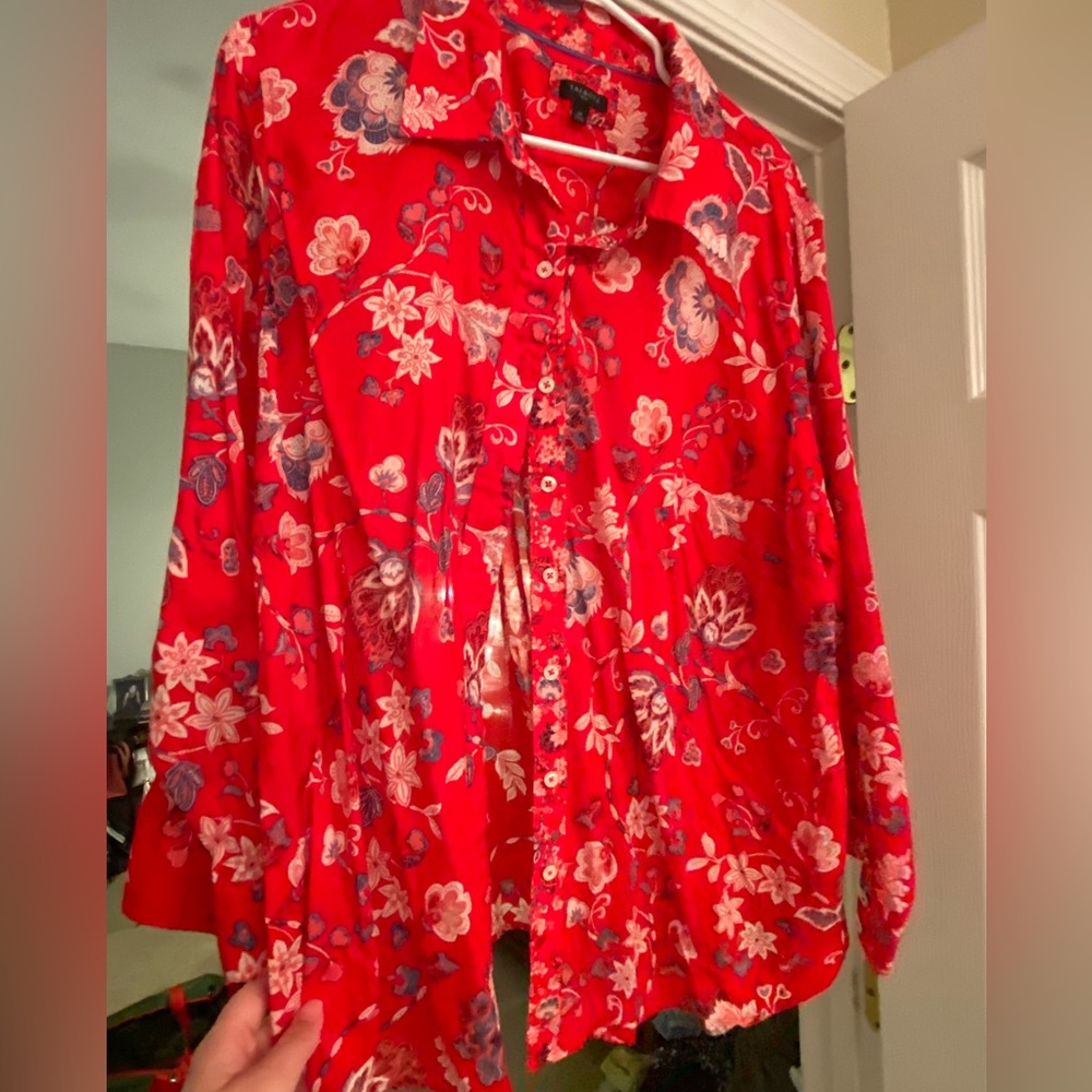 Red Talbots button down blouse. Excellent condition. New without tags. Size 2x